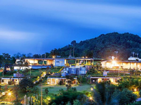 Отель Veravian Resort  Wang Nam Khieo